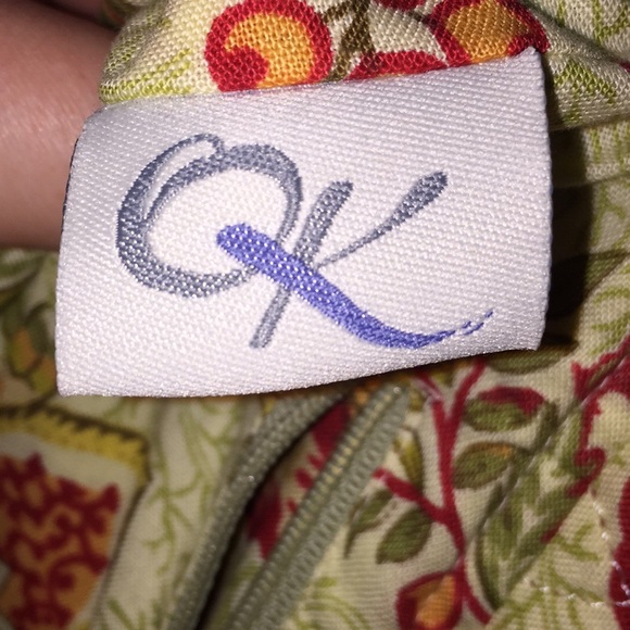 Quilted Floral Print Small Shoulder Bag - Picture 5 of 6